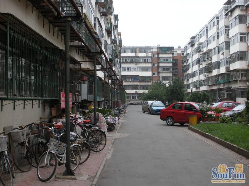 小区相关图