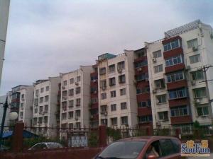绿地缤纷城旁,明源北里小区,精装修婚房,随时能看