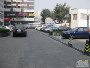 二期70年住宅 南北通透 3.1米层高 租户稳定 正在接燃气