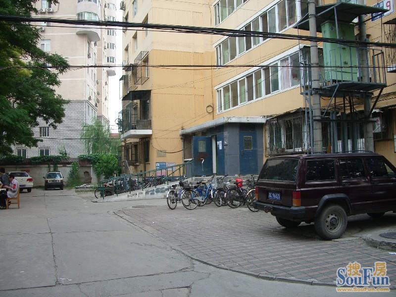 小区相关图