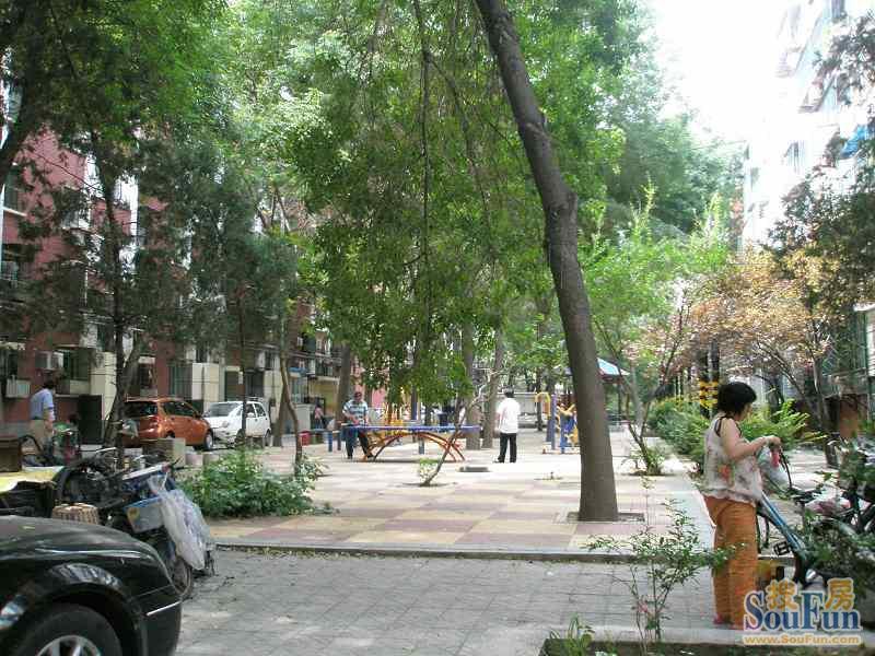 小区相关图