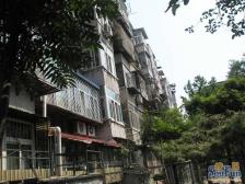 此房满五商品房 电梯高板楼 南北通透 采光无遮挡