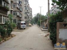 正规一室一厅,中间楼层,双气,采光好,诚意出售。