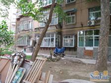 一楼带院 省交通厅宿舍 单位宿舍 独立大院 诚心出售