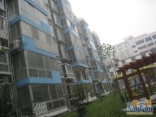 户型方正,带阳台,多层带电梯、楼下就是地铁