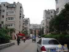 小区环境好,空气好,适合居住。