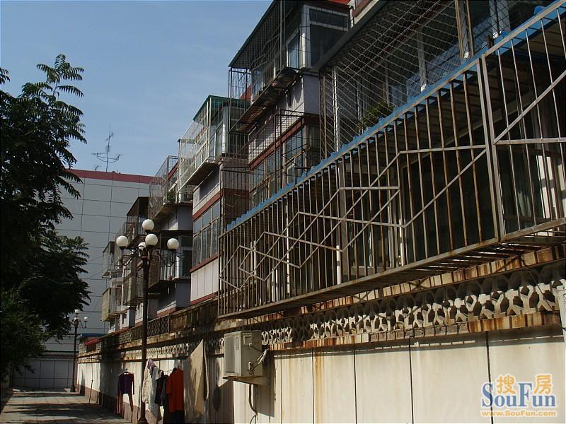 小区相关图