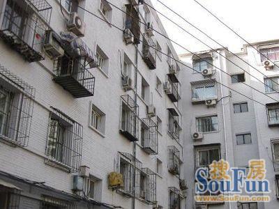 营房西街实景图