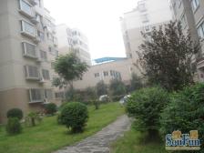 一楼四室南北通透,双气精装修,产权清晰