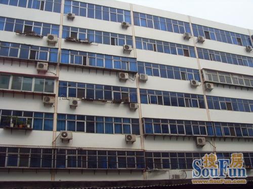 12中学宿舍实景图