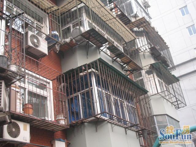 小区相关图