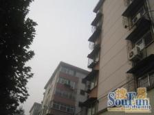 不是顶楼,南阳路东风路双地铁口,双气社区,便宜好房