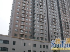 南北通透精装大三房,全明户型。紧挨湿地公园