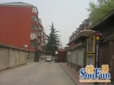 鲁谷路74号院 3室2厅 西南