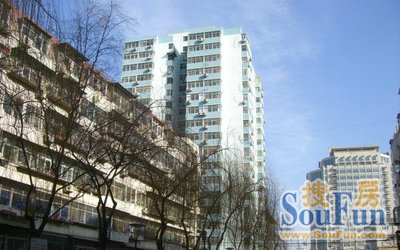 六所宿舍楼实景图
