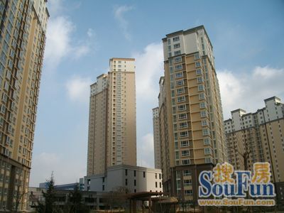  �˲�ܰԷ2��1��1���ϱ�����1900.00Ԫ/�³��� 