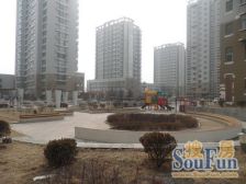 万光府前花园 1室1厅 西