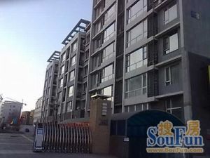 房子采光充足交通便利商圈成熟出行方便