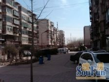 此房南北通透,两室,老本,看房方便提前联系