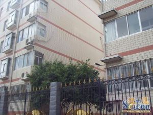 南门外,农大附,格局通透,马上满五,可做门帘房