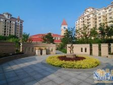 小区南排,直面体育公园,全天采光,楼层好视野好