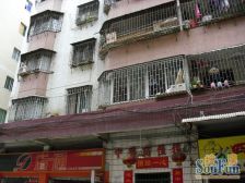 房子户型方正,通风采光视野好,客厅宽敞明亮