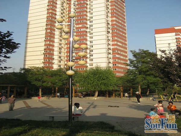 小区相关图