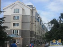 金源南北小两室,装修保持好,好楼层,不挡光