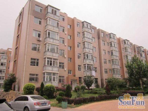 阳光月秀实景图