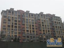 依云溪谷 下跃清水房 环境优美