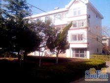 黄河路上小别墅 上下两层 现出租中 精装修