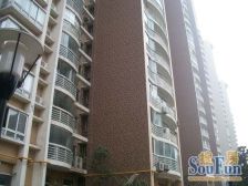 2020年百万精装大四房,小区中间位置,诚心出售