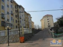 汤泉香格里小区,一楼,精装修,拎包入住,出行方便