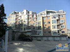 新玛特跟前 带阁楼 精装修 拎包入住