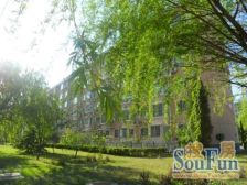 房子户型方正,南北通透,双卧室朝南,精装修