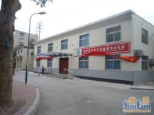 房子采光不错客厅有窗两室一厅 户型方正双气有储藏室