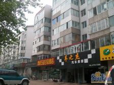 南北朝向通风好,装修保持不错,中间楼层