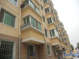 县府街 吉利小区 地暖标准南北两居 2年外房本