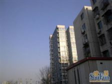 万寿路满五年唯一工房三居带电梯不临街大客厅