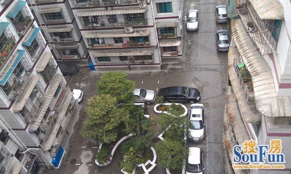 小区相关图