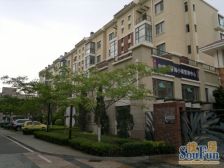 中庚香海小镇封闭小区一楼上下两层 带3 个车库