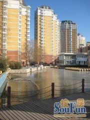 裕龙五区距离潮白河300米环境好优雅安,电梯房。