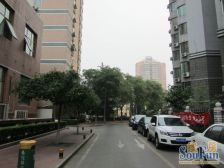 莲香园小区 西南向两居室 生活方便 交通便利