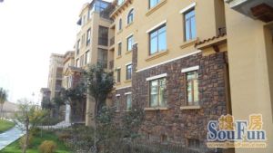 房本满5年,免大税,楼栋位置属于小区中间