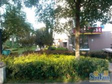 良运缤纷四季 面积大 封闭小区