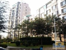 小区前排采光视野好,户型好,楼层不高诚心出售。