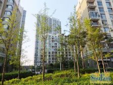 新上生辉跃层精装修保持好带地下车位带充电桩拎包入住