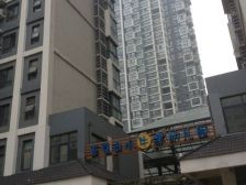 正弘山 带电梯 近医院 购物方便 高楼层采光充足 满五