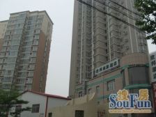 地铁口一室户型好有天然气有电梯