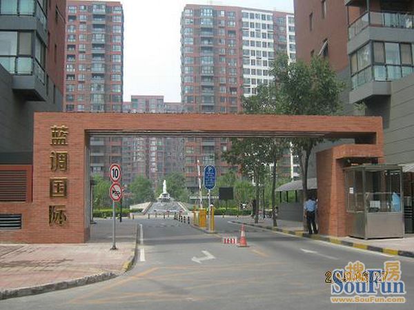 小区相关图